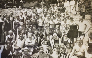 150 Kč GEN Pohlednice PLAVÁNÍ, GEN141308