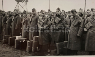 300 Kč GEN Pohlednice 2.VÁLKA, GEN142065