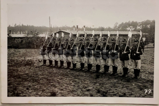 400 Kč GEN Pohlednice 2.VÁLKA, GEN142094