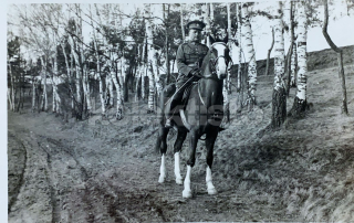 300 Kč GEN Pohlednice ARMÁDA ČR, GEN142181