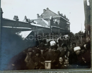 300 Kč GEN Foto LEGIE, GEN142352