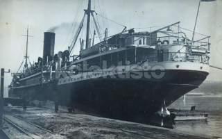 550 Kč GEN Pohlednice LEGIE, GEN142450