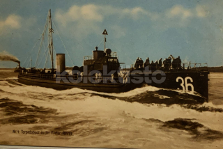 300 Kč GEN Pohlednice LODĚ VÁLEČNÉ, GEN142808