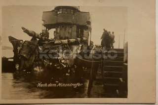 350 Kč GEN Pohlednice LODĚ VÁLEČNÉ, GEN142854
