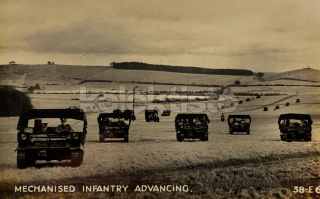 400 Kč GEN Pohlednice TANKY, GEN143904