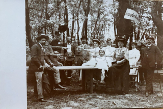 300 Kč GEN Pohlednice PIVO, GEN144462