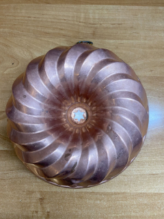 Měděná forma BÁBOVKA