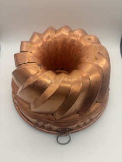 Měděná forma BÁBOVKA