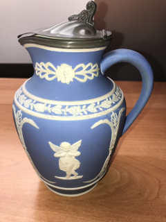 Porcelánový džbánek