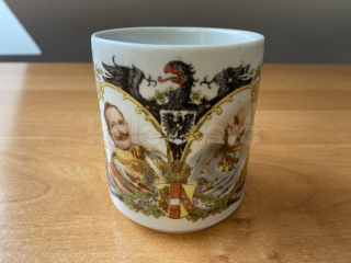 Porcelánový hrnek Franz Josef a Vilém II.