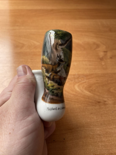 Porcelánová fajfka labutěnka s loveckým motivem