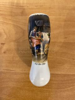 Porcelánová fajfka labutěnka