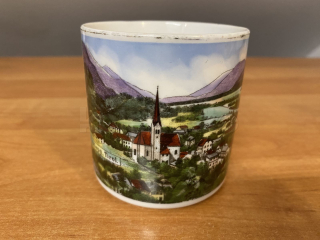 Porcelánový hrnek sobrázkem města BRIXLEGG