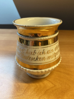 Porcelánový hrnek MUŠLÁK