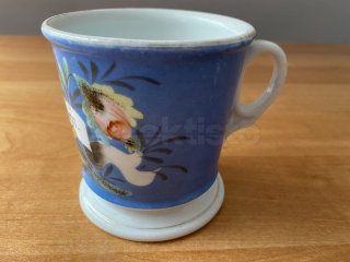 Porcelánový hrnek