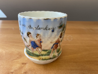 Porcelánový hrnek