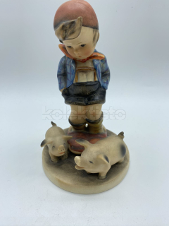 Porcelánová figurka PASÁČEK VEPŘU