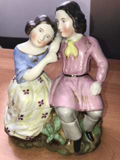 Porcelánový kalamář, chybí kalíšky na inkoust