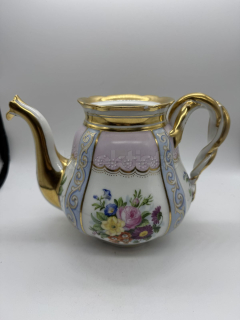 Porcelánová konvice