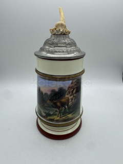 Porcelánový korbel s průsvitkou a loveckým motivem