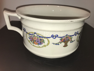 Porcelánový nočník č.19