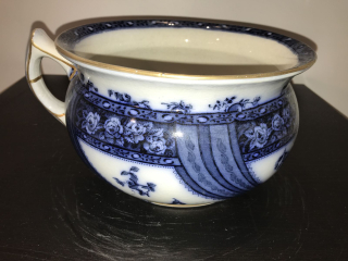 Porcelánový nočník č.121