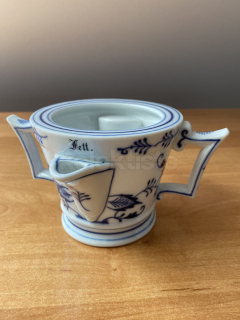 Porcelánový omáčník