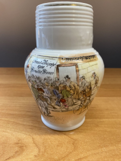 Porcelánový reklamní džbánek PROSIT NEUJAHR 1908 FAMILIE RÖMER