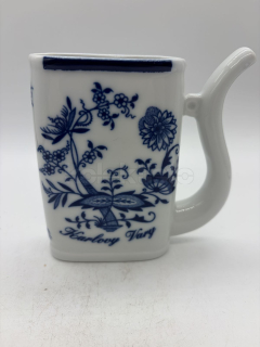 Porcelánový lázeňský pohárek Karlovy Vary