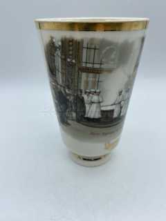 Porcelánový lázeňský pohárek