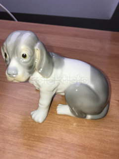 Porcelánová soška psa
