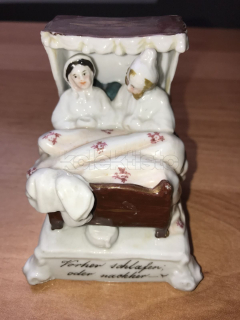 Porcelánová soška manželského páru