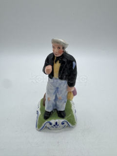 Porcelánová figurka TULÁK