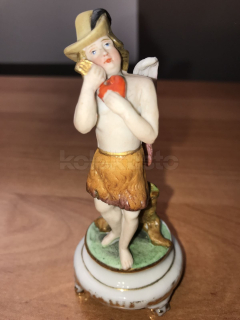 Porcelánová soška andílka, biskvit
