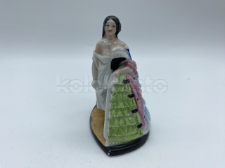 Porcelánová erotická soška, stojánek na cigára