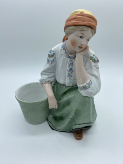Porcelánová soška, biskvit