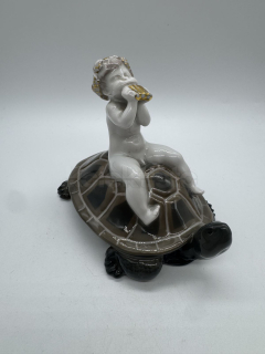 Porcelánová figurka ŽELVA, autor Ferdinand Liebermann