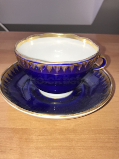 Porcelánový šálek s podšálkem