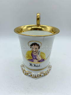 Porcelánový šálek
