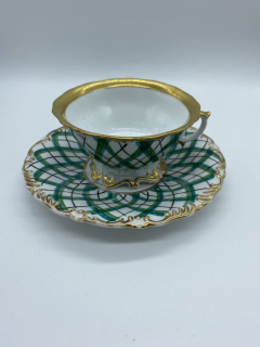 Porcelánový šálek s podšálkem