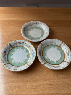 Porcelánový malovaný podšálek