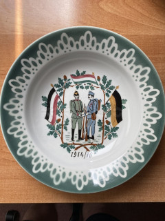 Porcelánový talíř