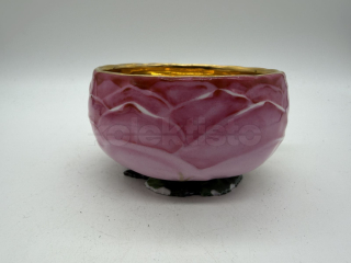 Porcelánový šálek