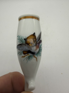 Porcelánová fajfka s loveckým motivem