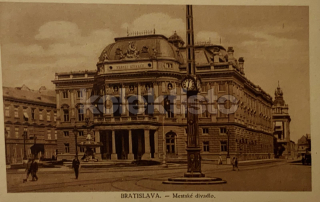300 Kč BRA Pohlednice Bratislava, SVK128059