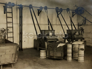 150 Kč XXX Foto NEURČENO, SVK128544