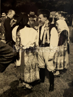 350 Kč XXX Pohlednice NEURČENO KROJE, SVK128572