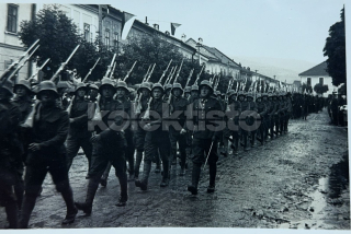 700 Kč PRE Pohlednice Podolínec ARMÁDA, SVK129003