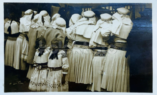 300 Kč TRE Pohlednice Frivaldov KROJE, SVK129437