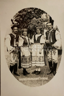 380 Kč TRE Pohlednice Trenčianske Teplice KROJE, SVK129610